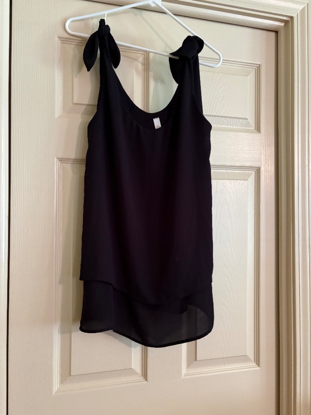 Ladies Chiffon Layered top in size L